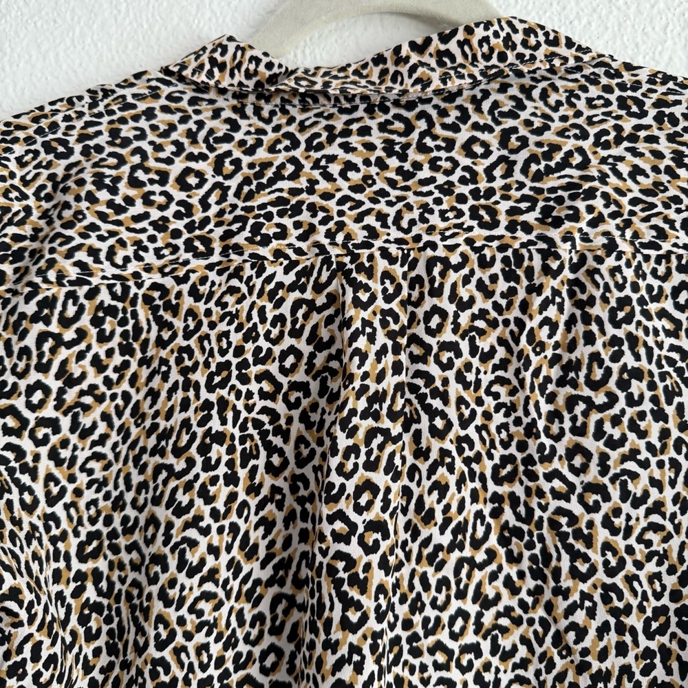 J Crew 100% Silk Button-Up Shirt Women’s 6  Leopard Animal Print Blouse Workwear - Picture 7 of 7